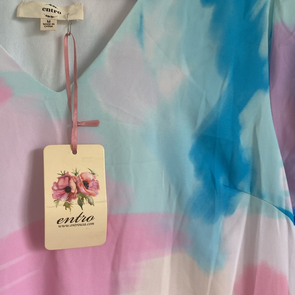 Entro Dress. Size Medium. - Picture 4 of 4